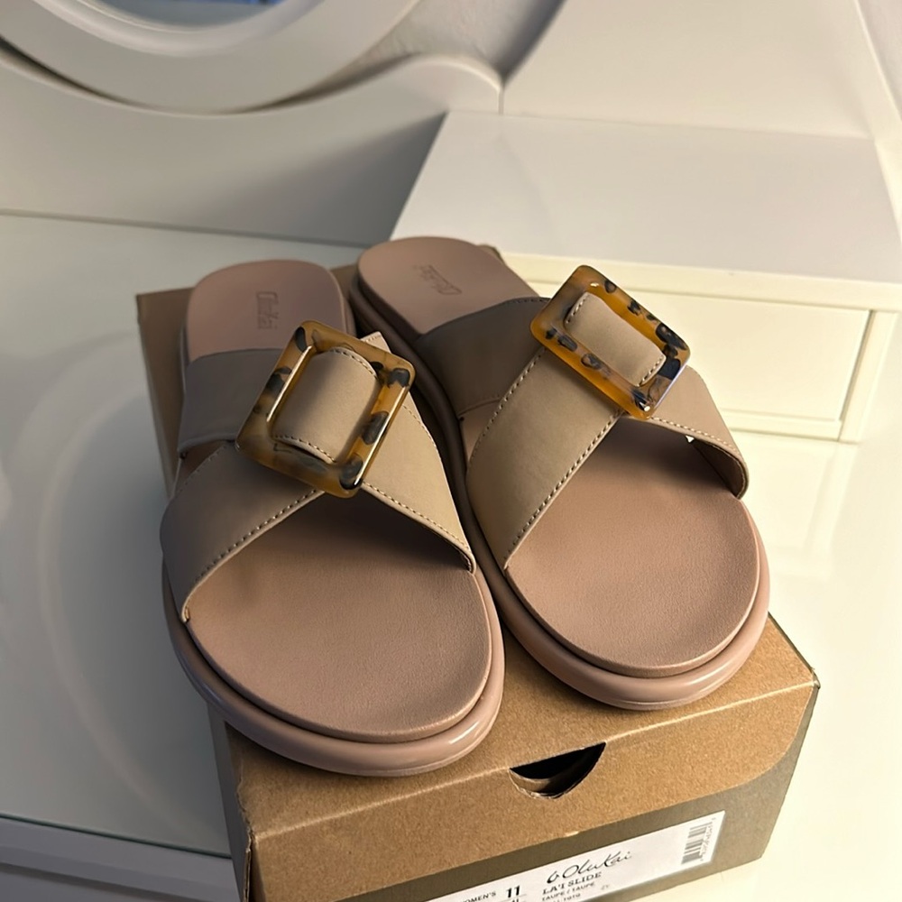 OluKai Women's Beige Slide Sandals with Tortoiseshell Buckle
